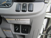 三菱ふそうキャンター冷凍車（冷蔵車）小型（2t・3t）[写真10]