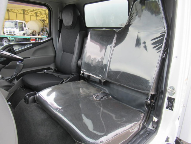 三菱ふそうキャンター冷凍車（冷蔵車）小型（2t・3t）[写真21]