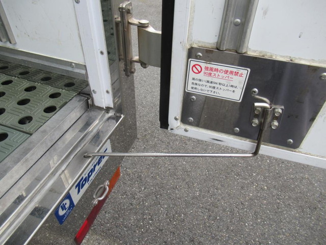 三菱ふそうキャンター冷凍車（冷蔵車）小型（2t・3t）[写真26]