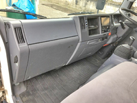 いすゞエルフアルミバン小型（2t・3t）[写真32]