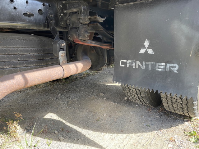 三菱ふそうキャンターユニック5段小型（2t・3t）[写真13]