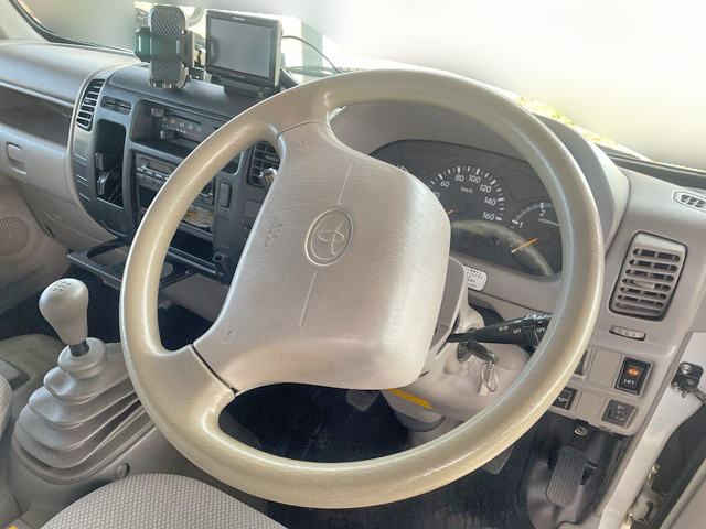 トヨタダイナパネルバン小型（2t・3t）[写真33]