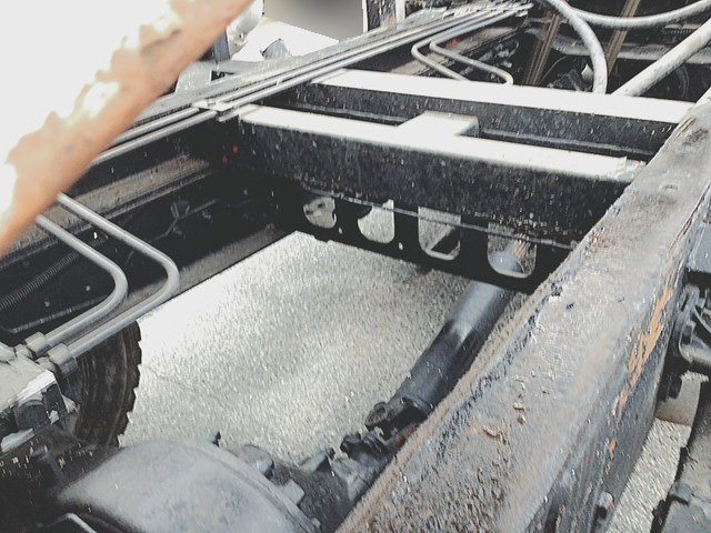 いすゞフォワード汚泥吸引車中型（4t）[写真10]