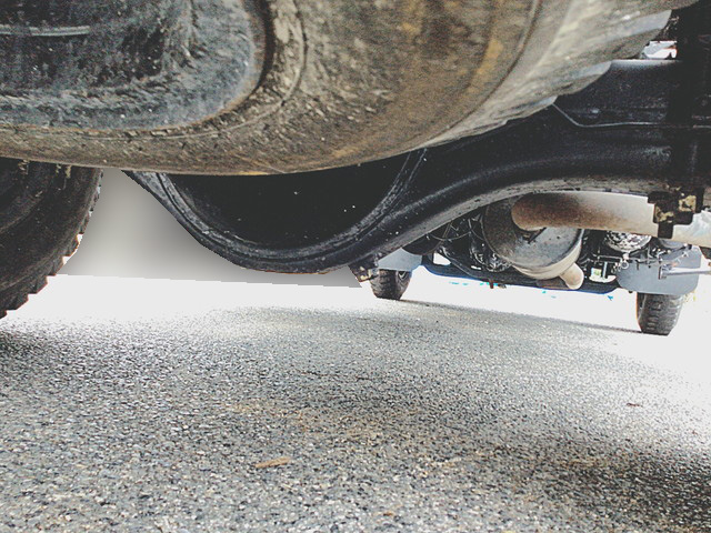 いすゞフォワード汚泥吸引車中型（4t）[写真12]