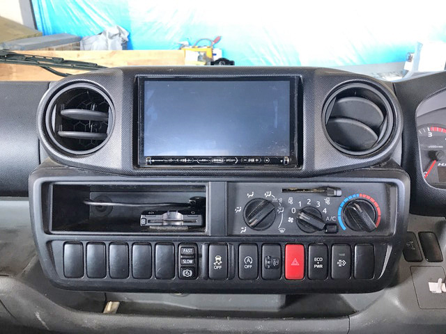 日野デュトロ平ボディ小型（2t・3t）[写真36]