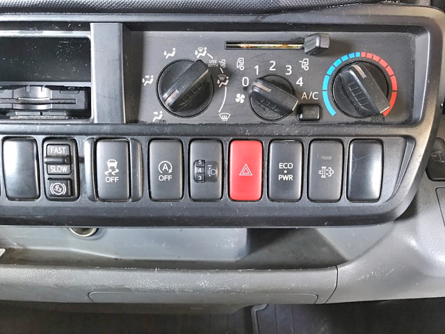 日野デュトロ平ボディ小型（2t・3t）[写真37]