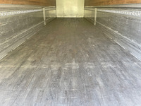 UDトラックスクオンアルミウイング大型（10t）[写真14]