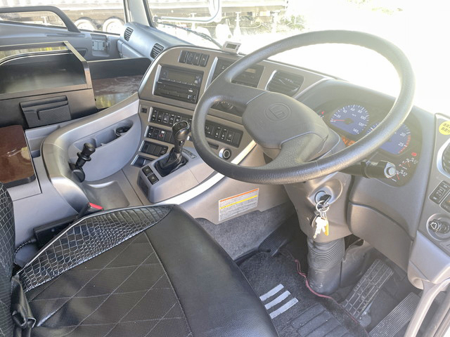 UDトラックスクオンアルミウイング大型（10t）[写真32]