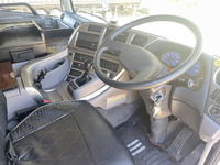 UDトラックスクオンアルミウイング大型（10t）[写真32]