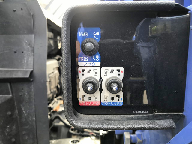 日産アトラスクレーン4段小型（2t・3t）[写真12]