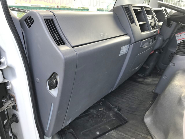 日産アトラスクレーン4段小型（2t・3t）[写真32]