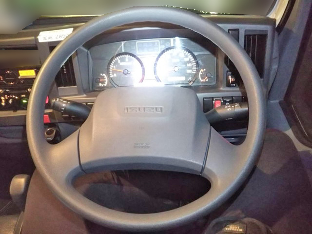 いすゞエルフ幌車小型（2t・3t）[写真32]