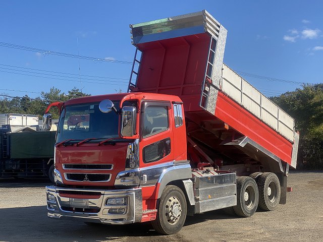 三菱ふそうスーパーグレートダンプ大型（10t）[写真01]