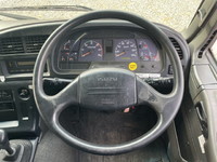 いすゞギガアルミウイング大型（10t）[写真31]