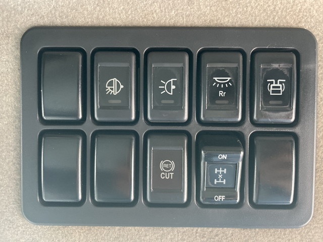 いすゞギガアルミウイング大型（10t）[写真35]