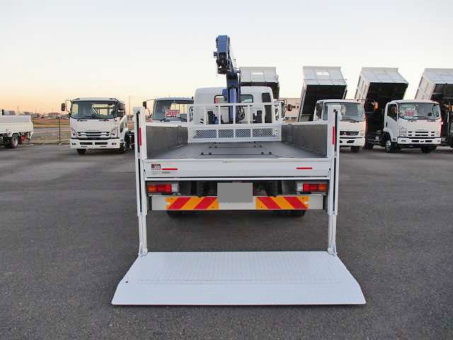 三菱ふそうキャンタークレーン4段小型（2t・3t）[写真10]