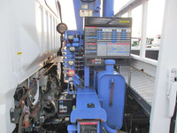 三菱ふそうキャンタークレーン4段小型（2t・3t）[写真08]