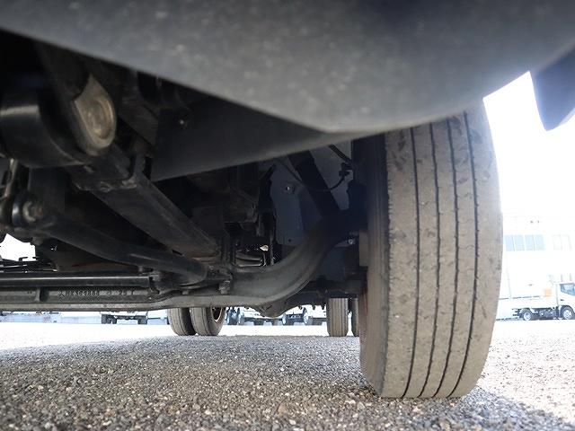 三菱ふそうキャンターダブルキャブ（Wキャブ）小型（2t・3t）[写真15]