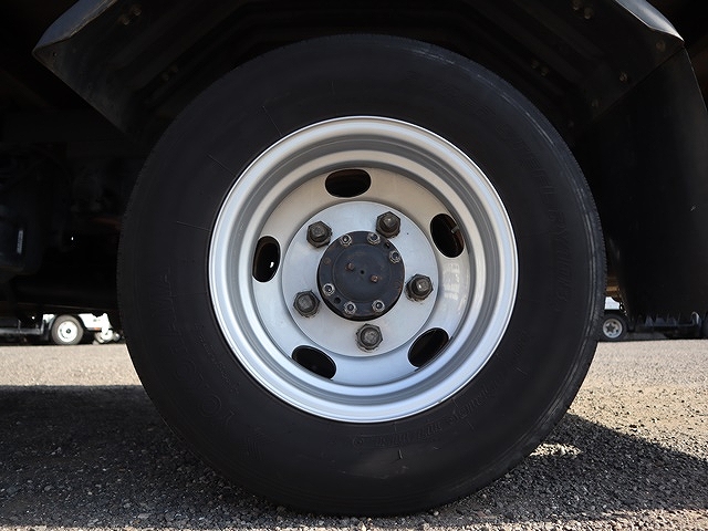 三菱ふそうキャンターダブルキャブ（Wキャブ）小型（2t・3t）[写真17]