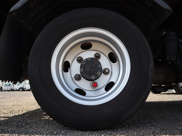 三菱ふそうキャンターダブルキャブ（Wキャブ）小型（2t・3t）[写真21]