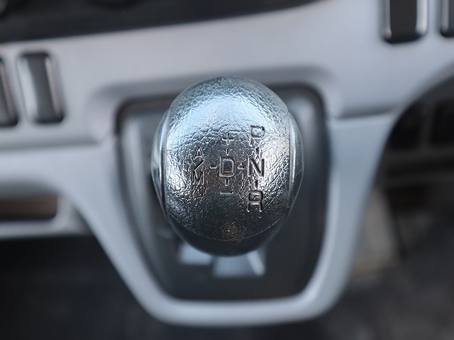 三菱ふそうキャンターダブルキャブ（Wキャブ）小型（2t・3t）[写真35]