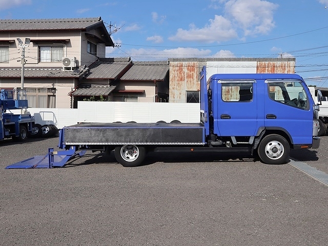 三菱ふそうキャンターダブルキャブ（Wキャブ）小型（2t・3t）[写真05]