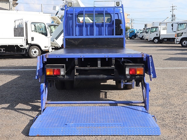 三菱ふそうキャンターダブルキャブ（Wキャブ）小型（2t・3t）[写真07]