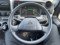 三菱ふそうキャンター平ボディ小型（2t・3t）[写真14]