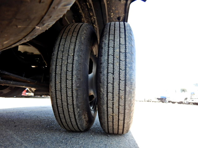 三菱ふそうキャンターダブルキャブ（Wキャブ）小型（2t・3t）[写真24]