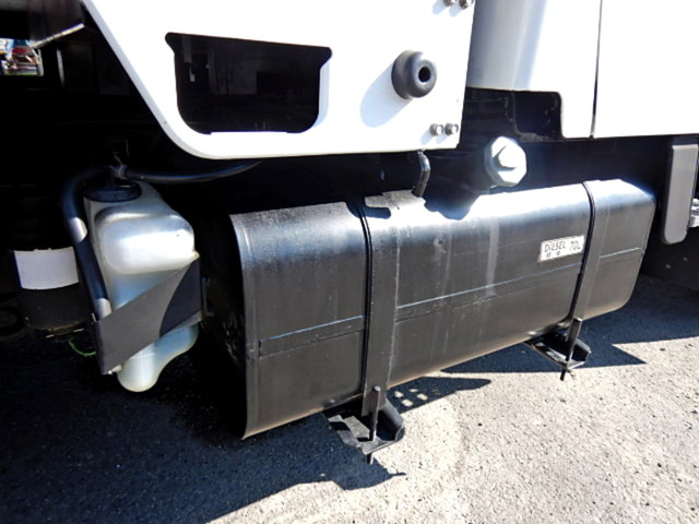 三菱ふそうキャンターダブルキャブ（Wキャブ）小型（2t・3t）[写真26]