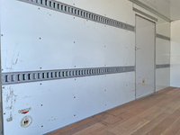 いすゞエルフアルミバン小型（2t・3t）[写真12]