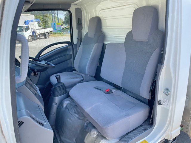 いすゞエルフアルミバン小型（2t・3t）[写真33]