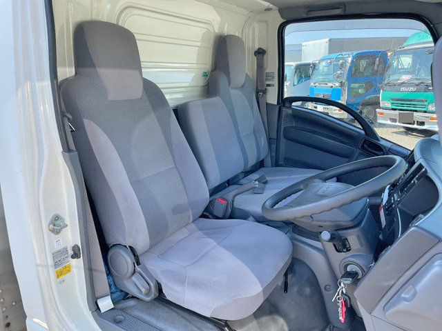 いすゞエルフアルミバン小型（2t・3t）[写真35]