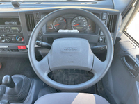 いすゞエルフアルミバン小型（2t・3t）[写真37]