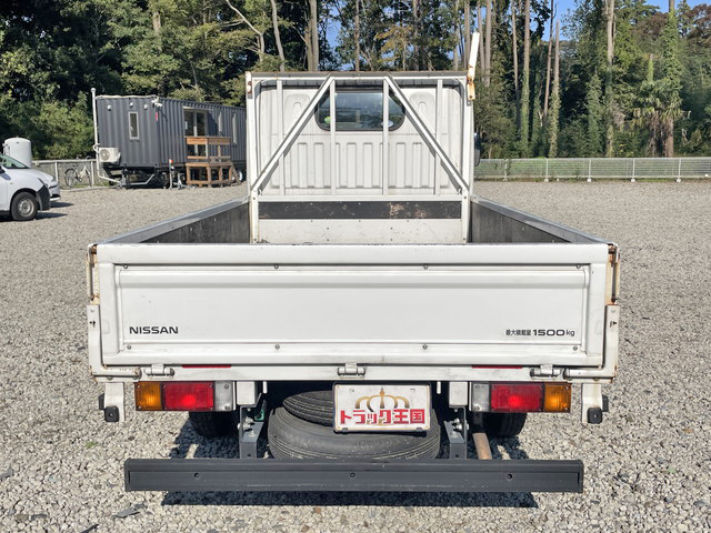 日産アトラス平ボディ小型（2t・3t）[写真10]
