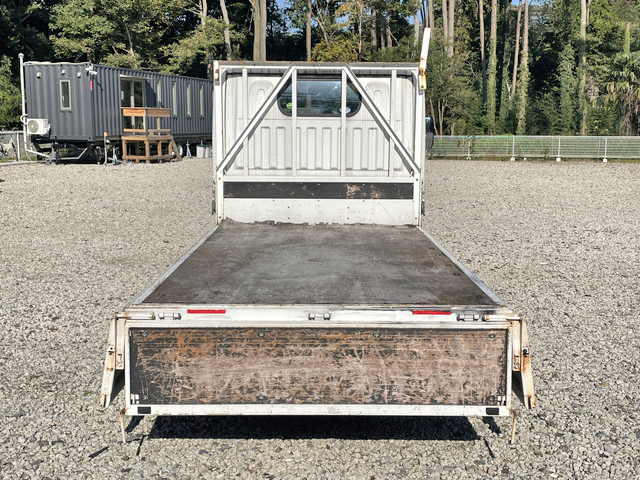 日産アトラス平ボディ小型（2t・3t）[写真11]