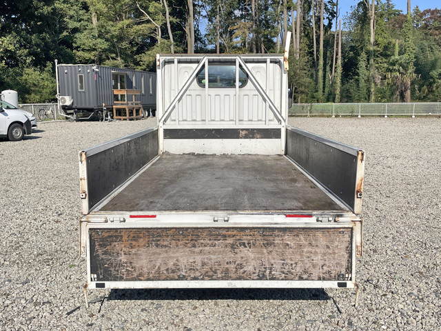 日産アトラス平ボディ小型（2t・3t）[写真12]