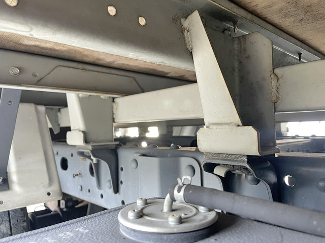 日産アトラス平ボディ小型（2t・3t）[写真23]