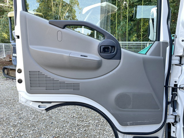 日産アトラス平ボディ小型（2t・3t）[写真27]