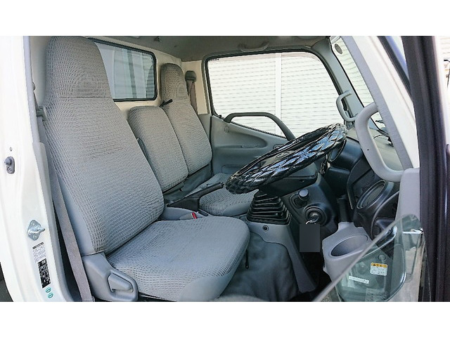 日野デュトロ平ボディ小型（2t・3t）[写真15]