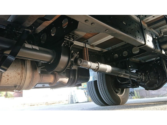 日野デュトロ平ボディ小型（2t・3t）[写真16]