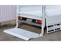 日野デュトロ平ボディ小型（2t・3t）[写真06]