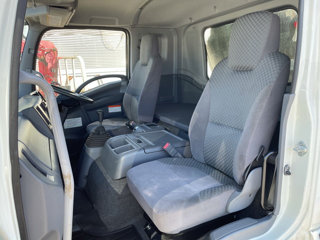 いすゞフォワードヒアブクレーン増トン（6t・8t）[写真28]