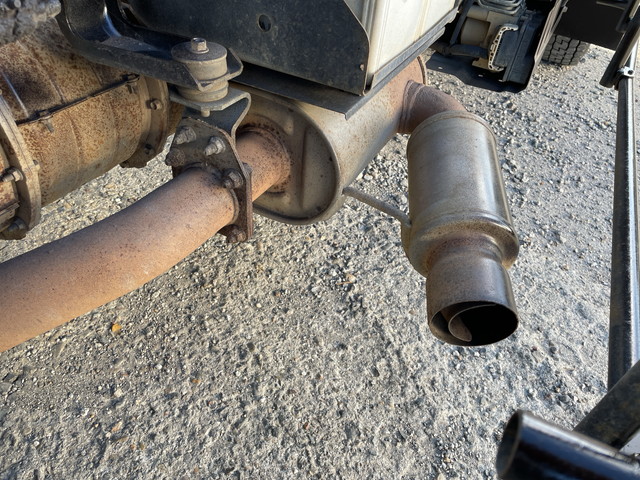 いすゞフォワードダンプ中型（4t）[写真18]