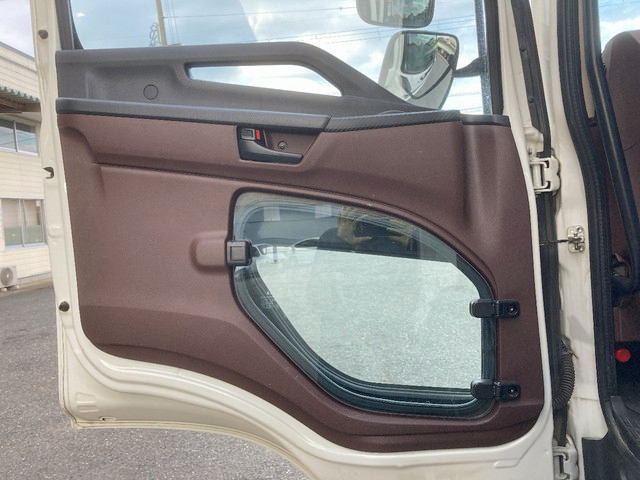 日野レンジャーコンテナ専用車中型（4t）[写真26]