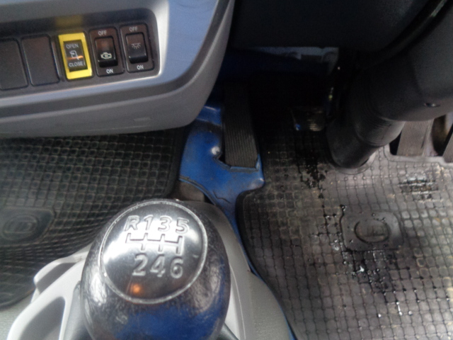 UDトラックスコンドルパッカー車（塵芥車）増トン（6t・8t）[写真31]