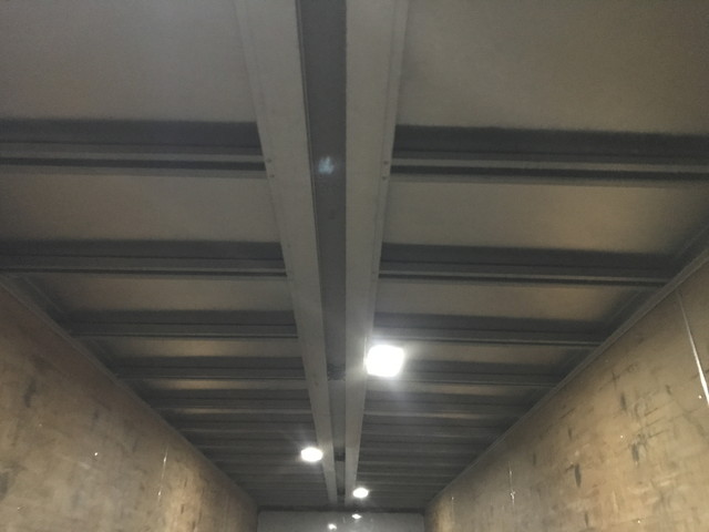 三菱ふそうスーパーグレートアルミウイング大型（10t）[写真12]