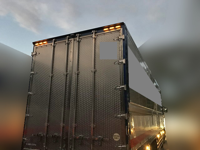 三菱ふそうスーパーグレートアルミウイング大型（10t）[写真02]