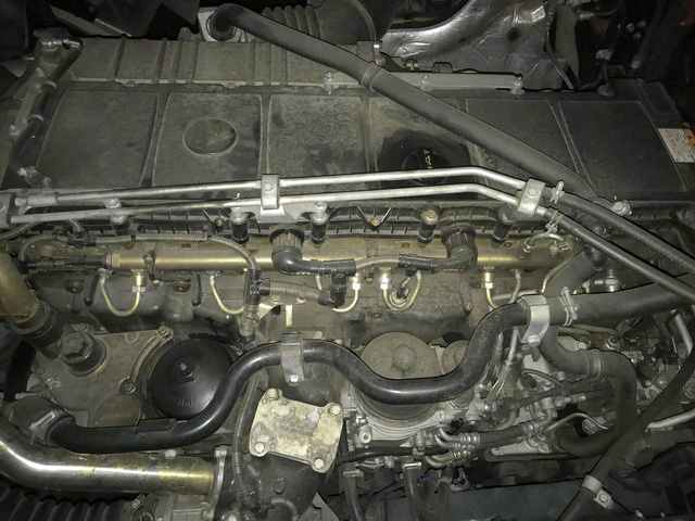 三菱ふそうスーパーグレートアルミウイング大型（10t）[写真24]