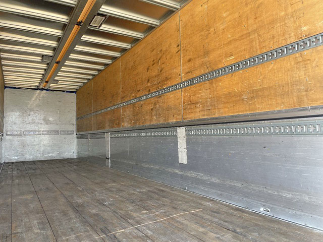 日野プロフィアアルミウイング大型（10t）[写真12]